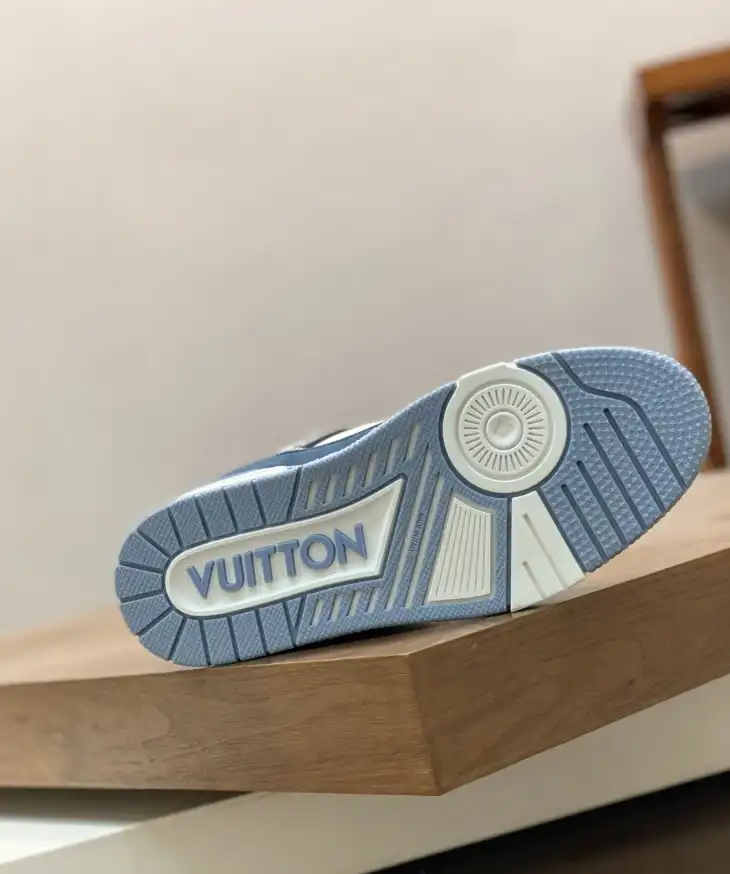 hype Louis Vuitton Sneakers