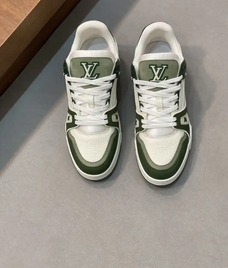 hype Louis Vuitton Sneakers