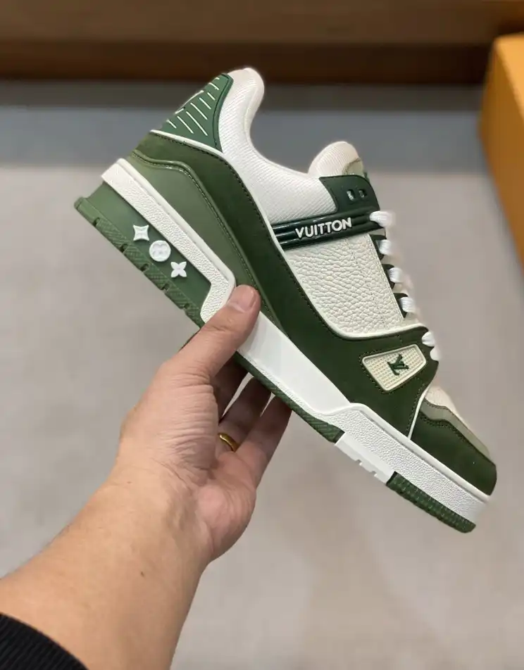 hype Louis Vuitton Sneakers