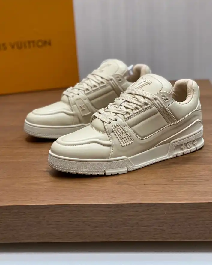 hype Louis Vuitton Sneakers