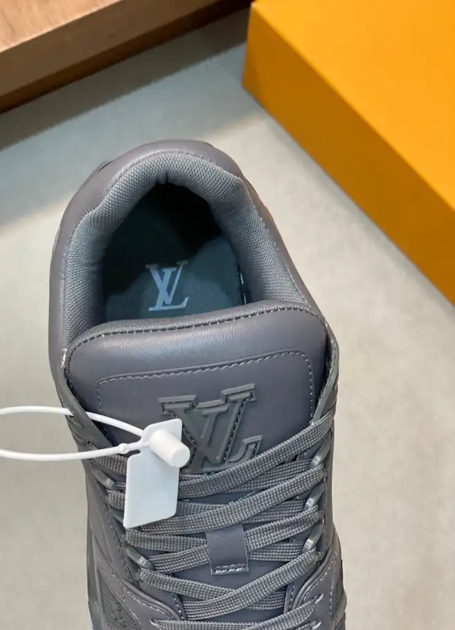 hype Louis Vuitton Sneakers