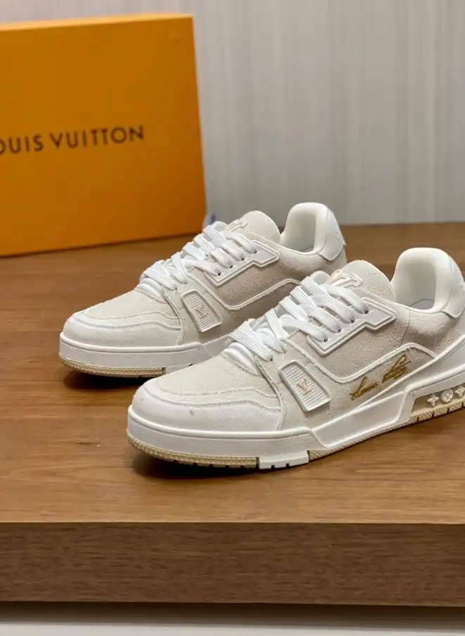 hype Louis Vuitton Sneakers