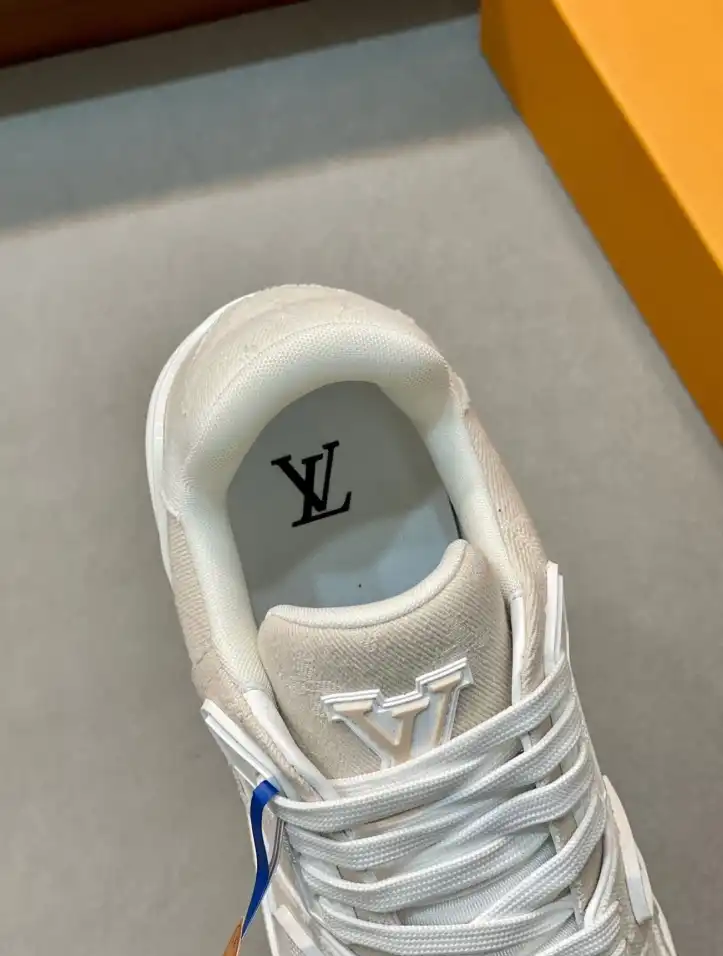 hype Louis Vuitton Sneakers