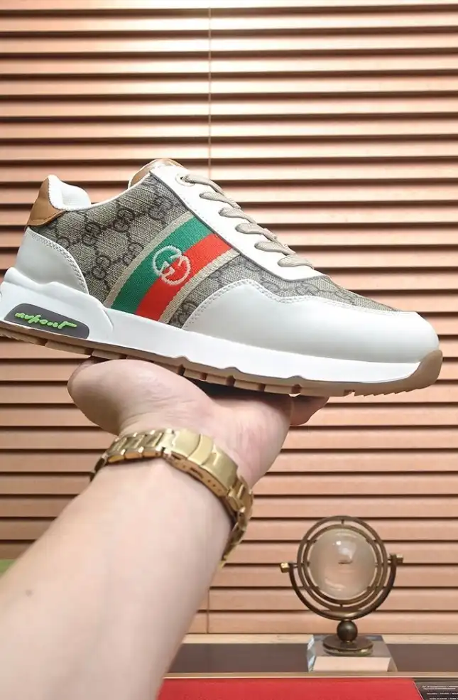 hype Gucci Sneakers