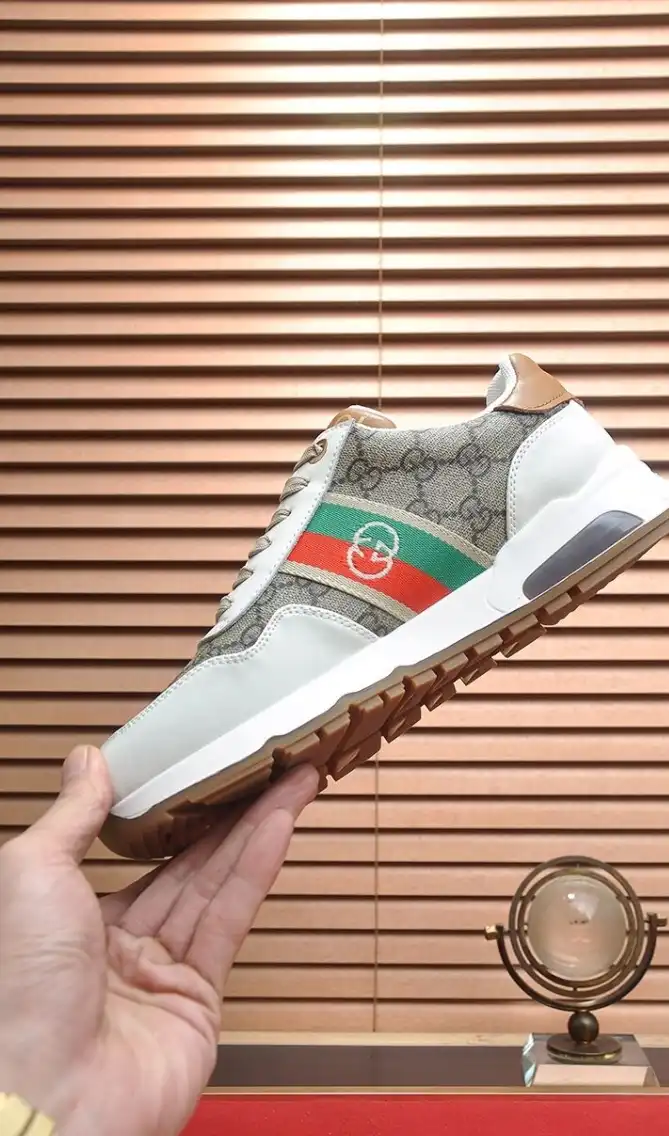 hype Gucci Sneakers