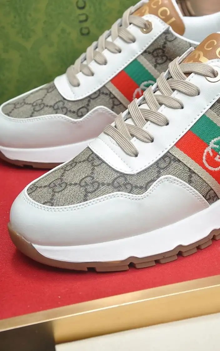 hype Gucci Sneakers