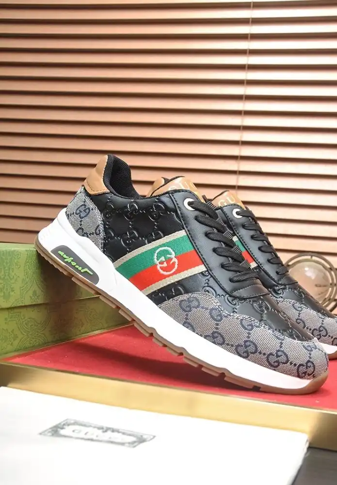 hype Gucci Sneakers