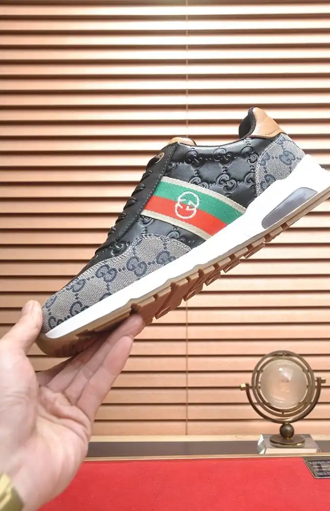 hype Gucci Sneakers