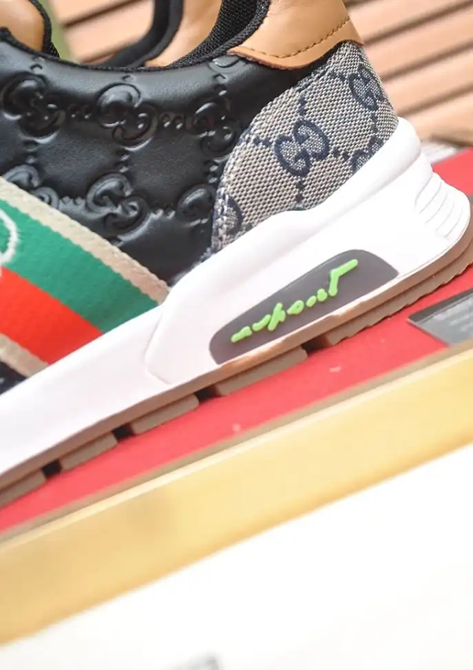 hype Gucci Sneakers