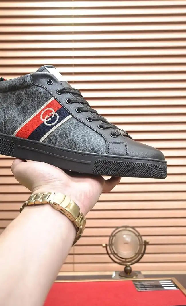 hype Gucci Sneakers