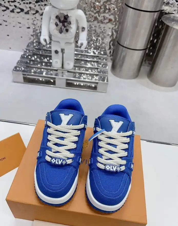 hype Louis Vuitton Sneakers