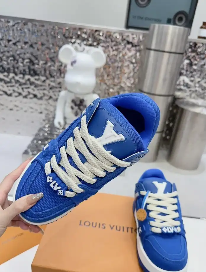 hype Louis Vuitton Sneakers