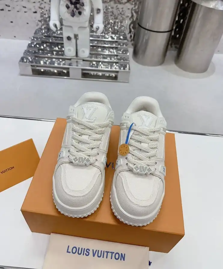 hype Louis Vuitton Sneakers