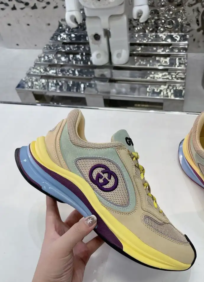 hype Gucci Sneakers