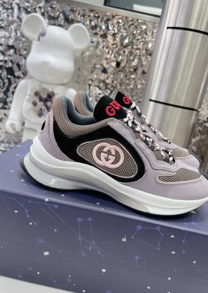 hype Gucci Sneakers