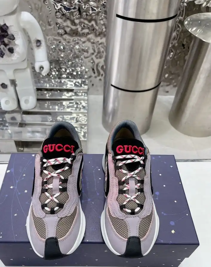 hype Gucci Sneakers