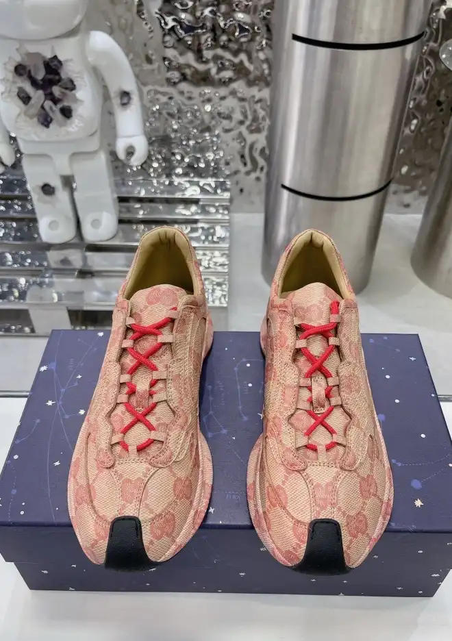 hype Gucci Sneakers