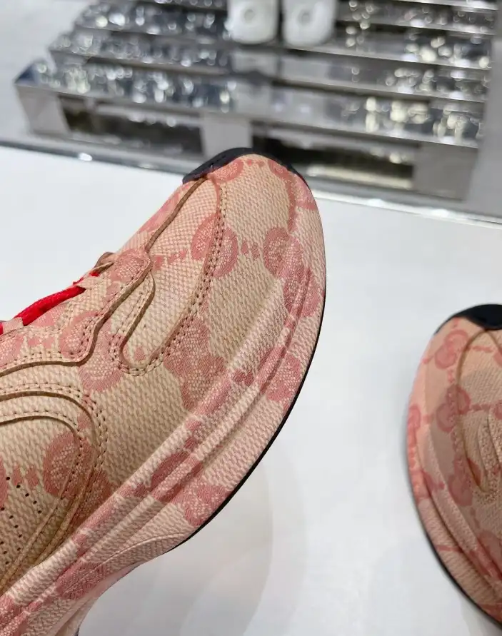 hype Gucci Sneakers