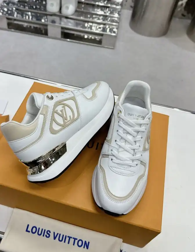 hype Louis Vuitton Sneakers