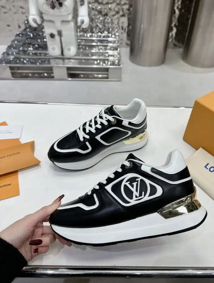 hype Louis Vuitton Sneakers