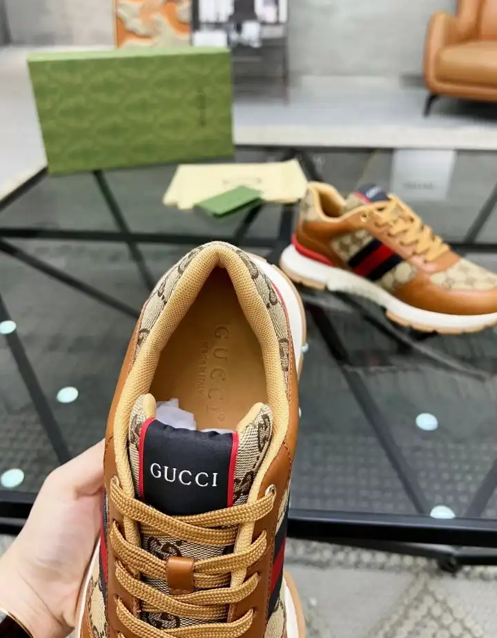 hype Gucci Sneakers