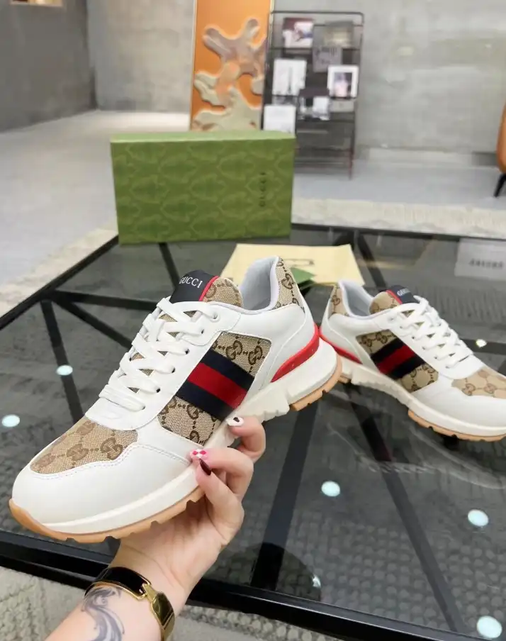 hype Gucci Sneakers