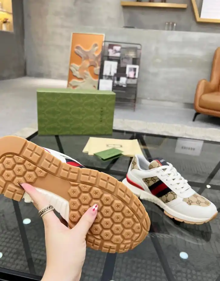 hype Gucci Sneakers