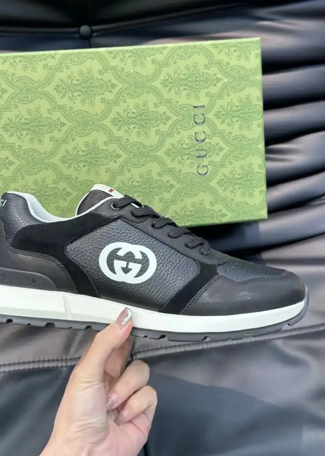 hype Gucci Sneakers