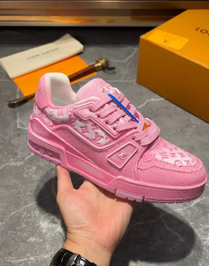 hype Louis Vuitton Sneakers