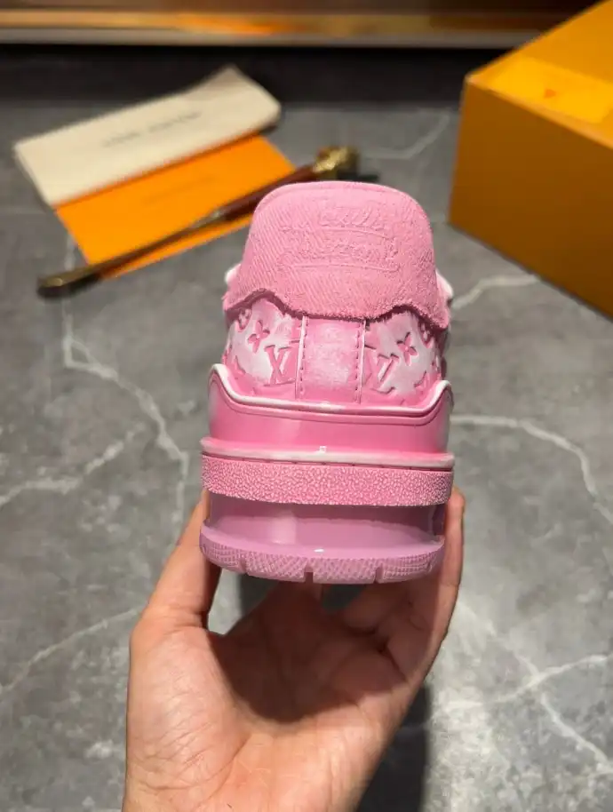 hype Louis Vuitton Sneakers