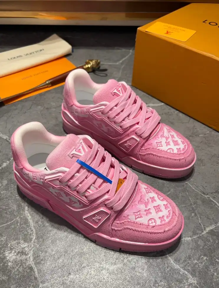 hype Louis Vuitton Sneakers