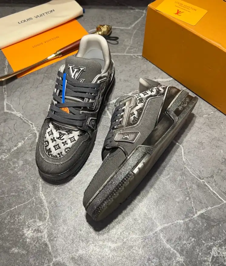 hype Louis Vuitton Sneakers