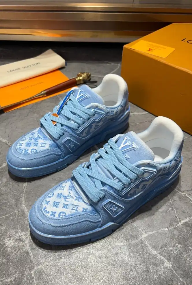 hype Louis Vuitton Sneakers