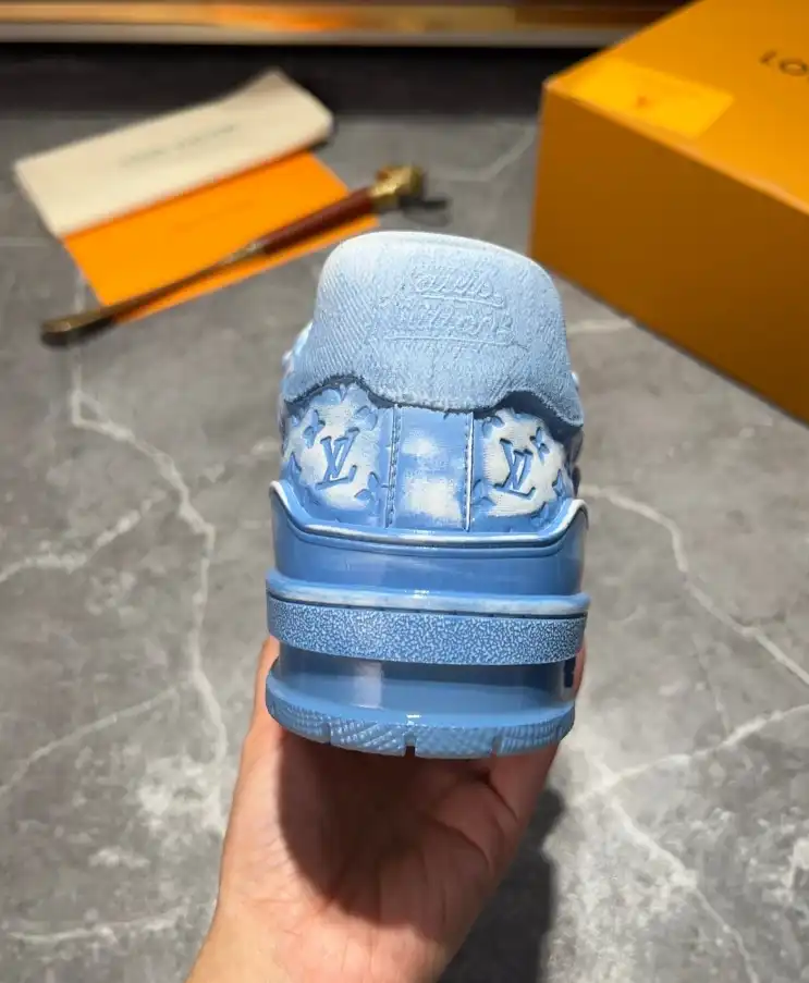 hype Louis Vuitton Sneakers