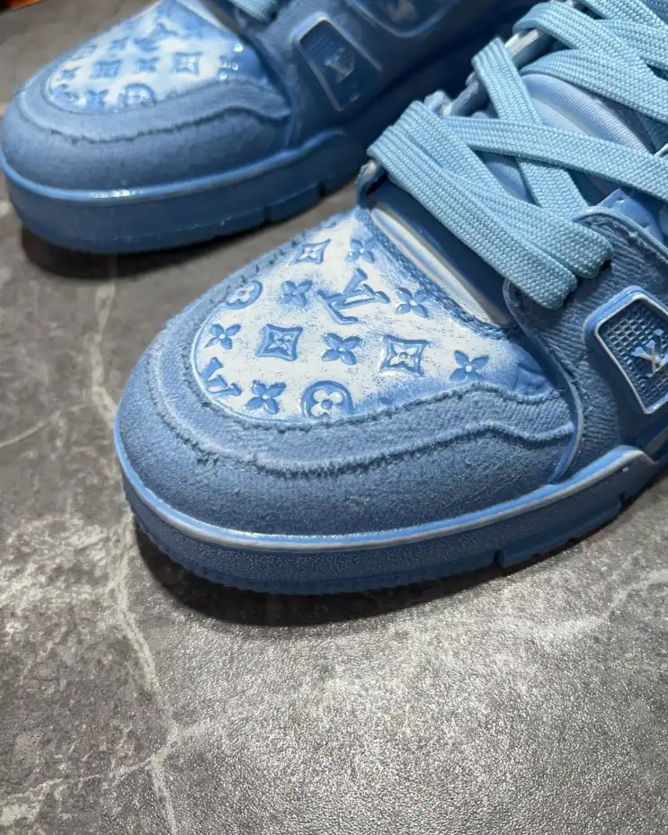 hype Louis Vuitton Sneakers