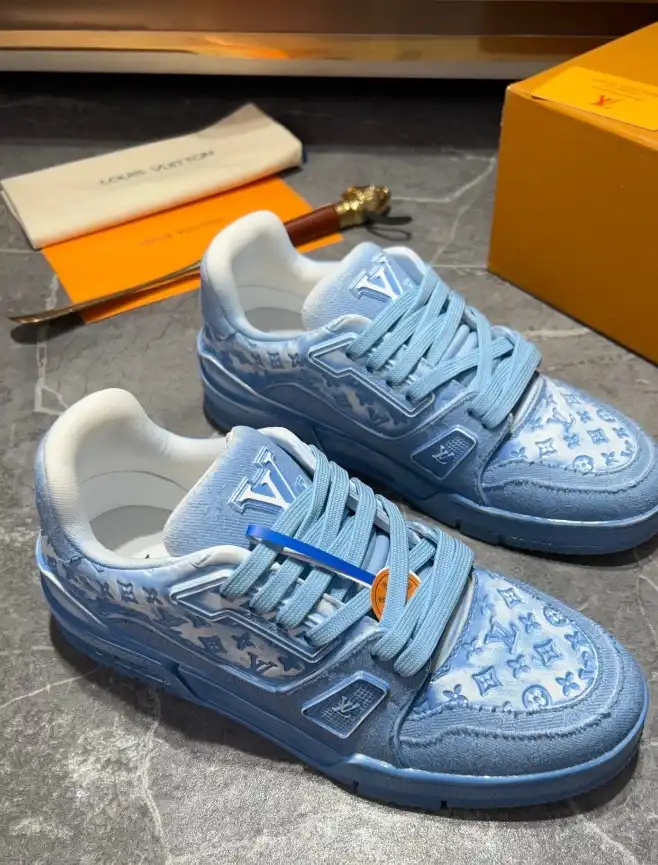 hype Louis Vuitton Sneakers