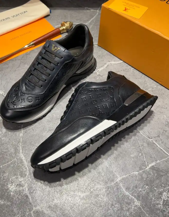 hype Louis Vuitton Sneakers