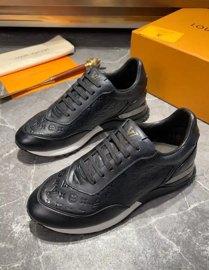 hype Louis Vuitton Sneakers