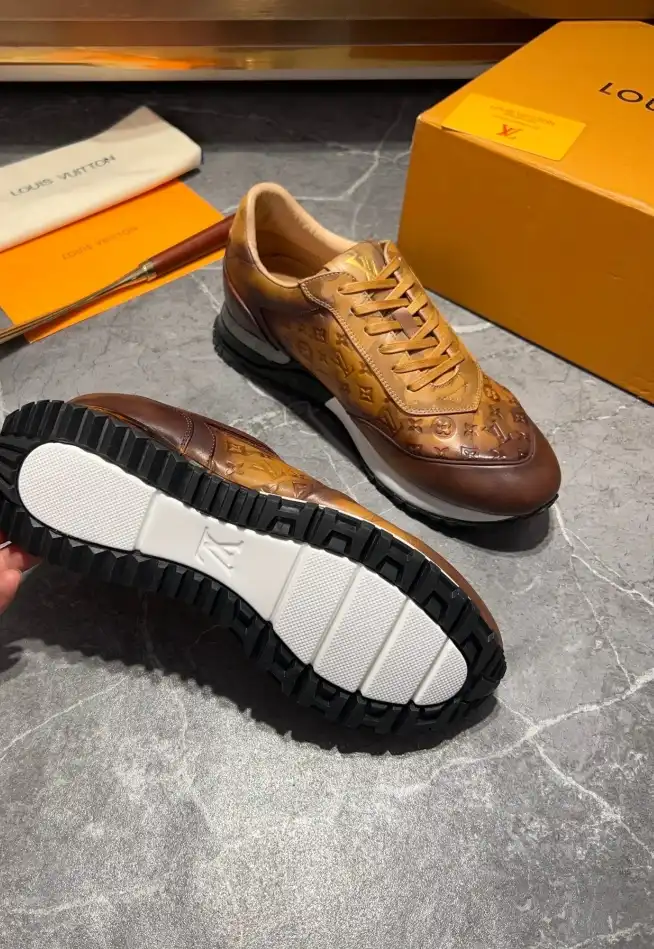 hype Louis Vuitton Sneakers