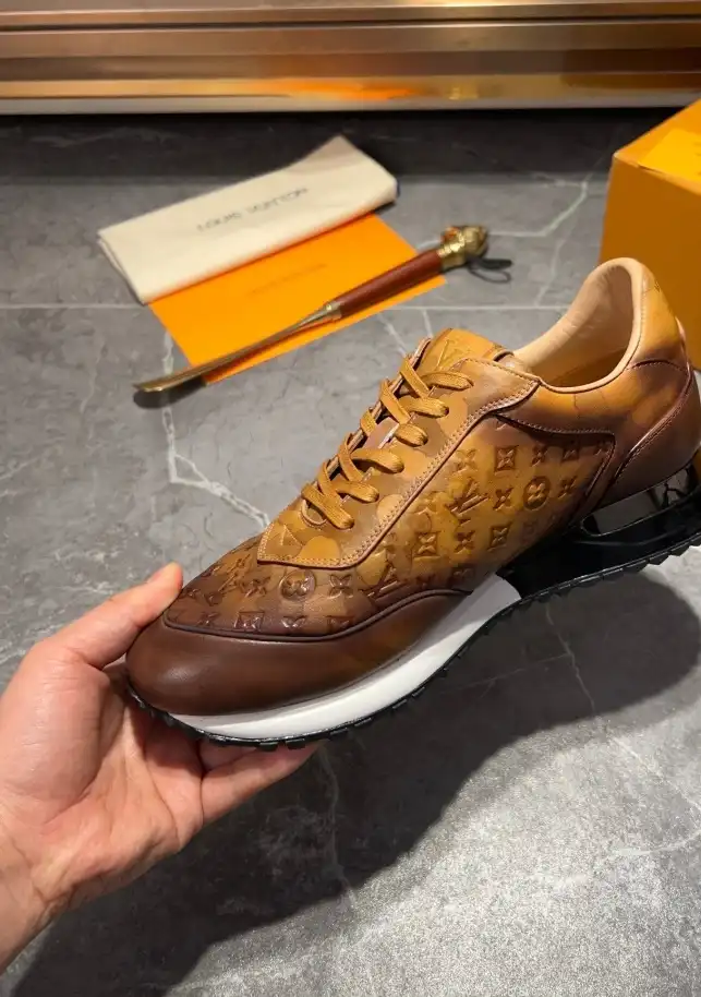 hype Louis Vuitton Sneakers