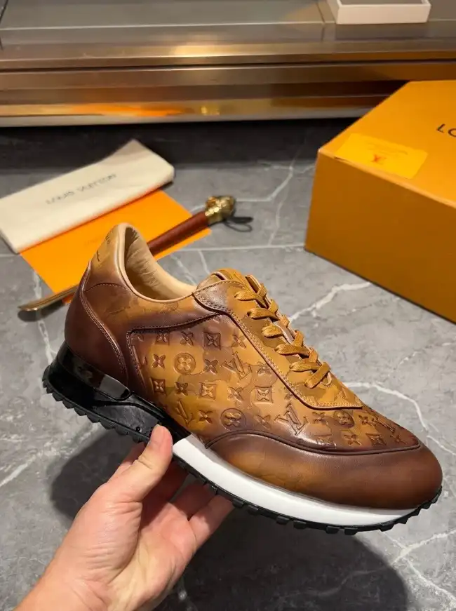 hype Louis Vuitton Sneakers