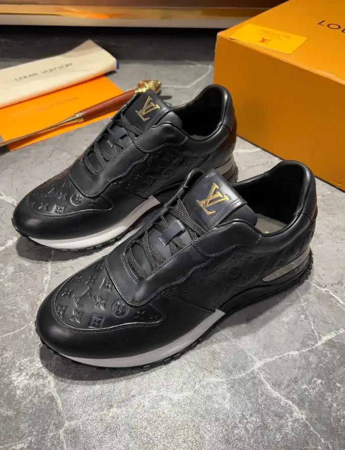 hype Louis Vuitton Sneakers