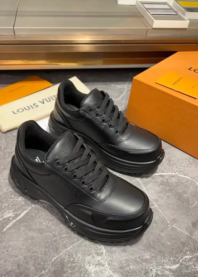 hype Louis Vuitton Sneakers