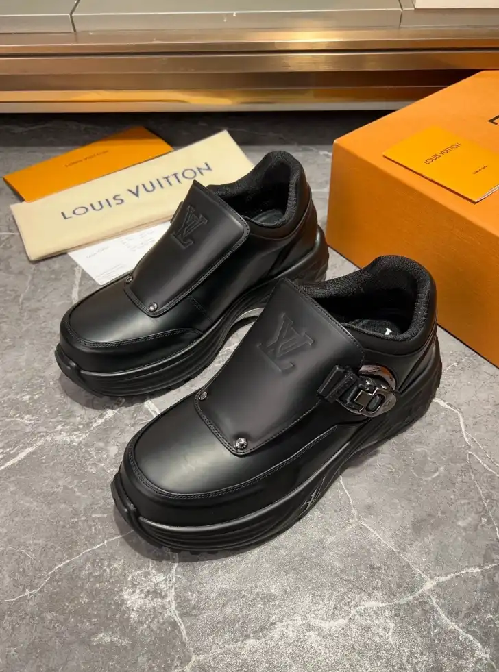 hype Louis Vuitton Sneakers