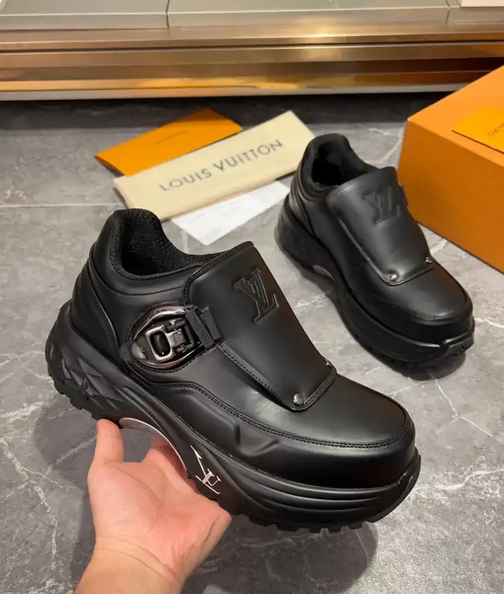 hype Louis Vuitton Sneakers