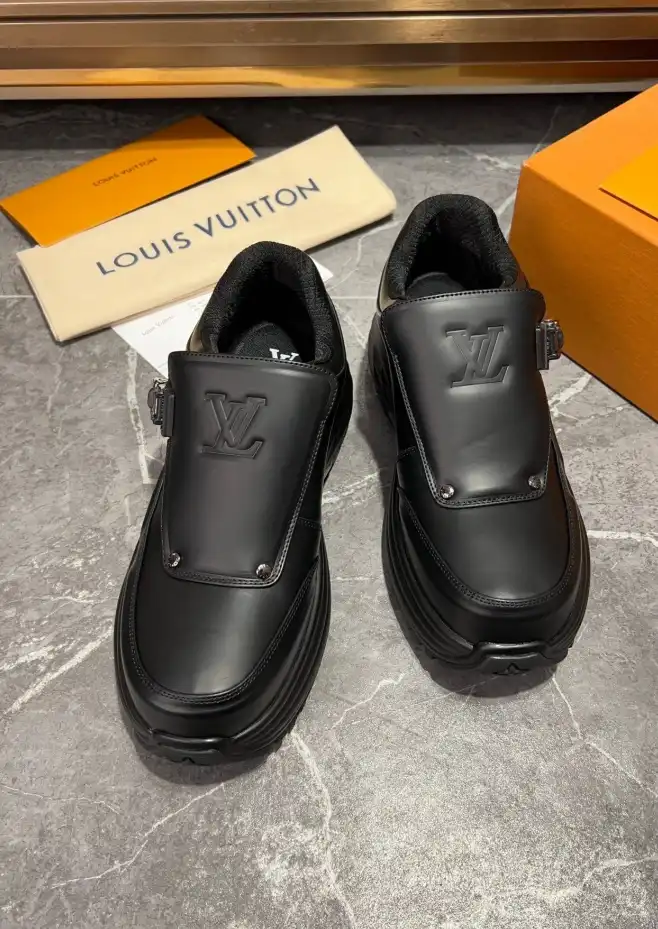 hype Louis Vuitton Sneakers