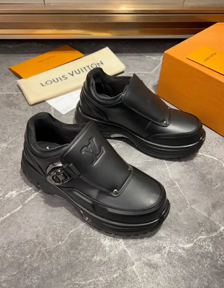 hype Louis Vuitton Sneakers