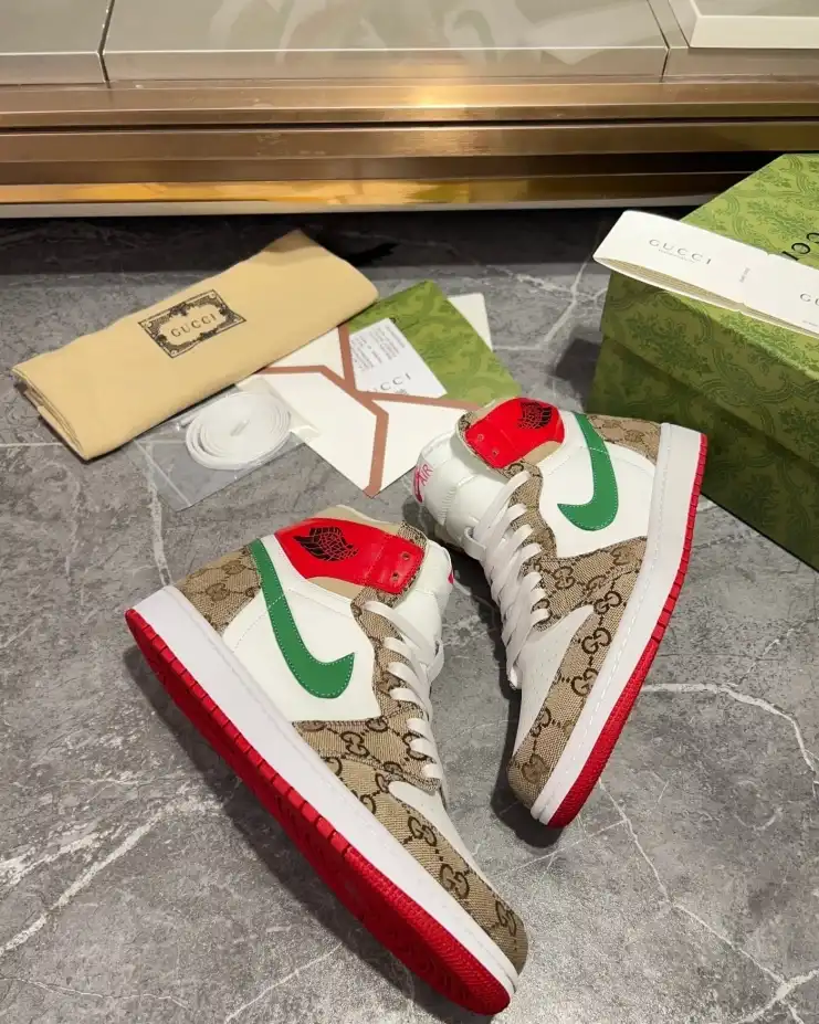 hype Gucci Sneakers