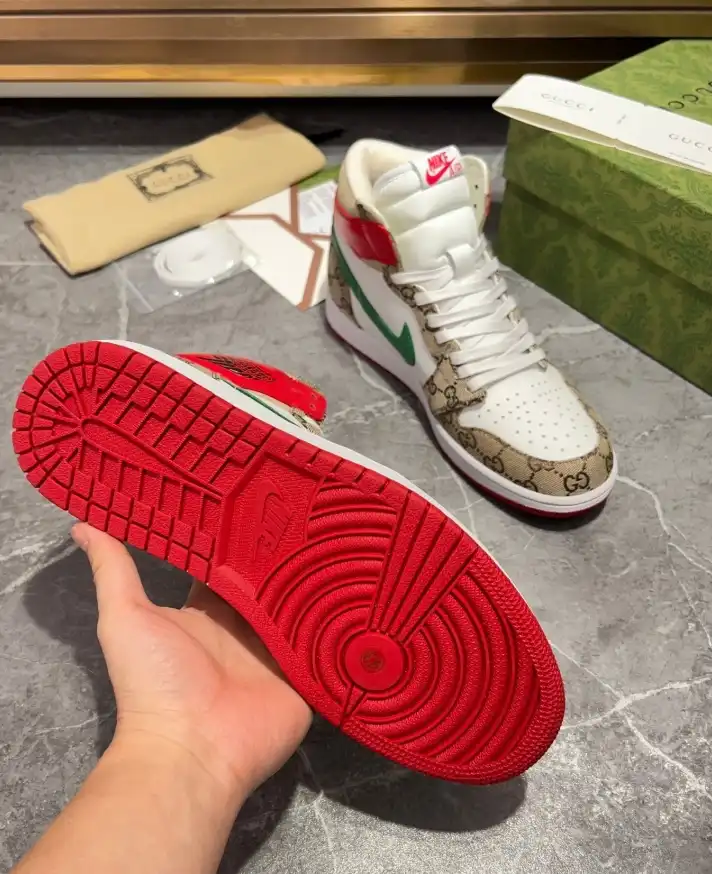 hype Gucci Sneakers