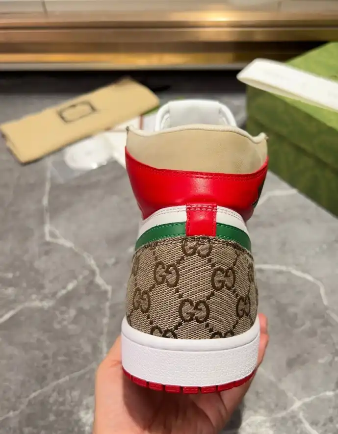 hype Gucci Sneakers